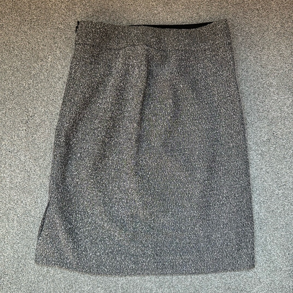 Women’s White House Black Market Pencil Skirt - Black/White Pattern - Size 2